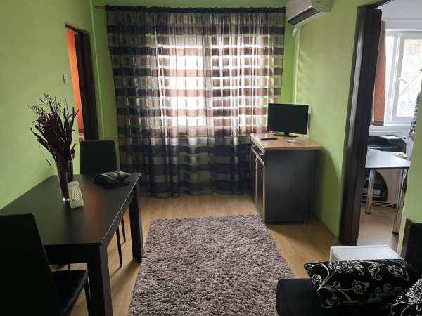 Vand apartament confort 2 pe strada Hopodrom la pret de garsoniera