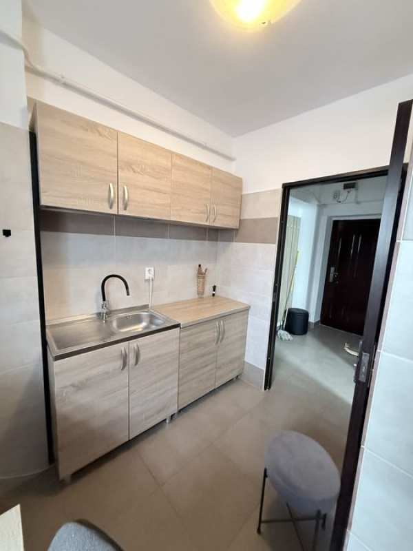 Garsoniera de inchiriat