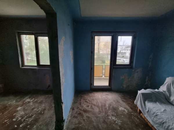 Vând apartament cu 2 camere