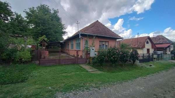 Vând casă 12km de la Târgu Mureș Satu Nou