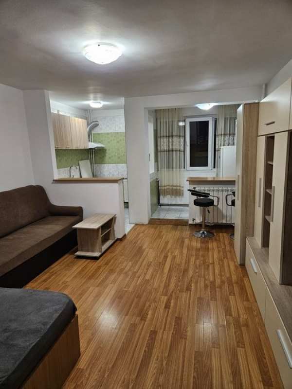 Propietrar inchiriez garsoniera Drumul Taberei 34