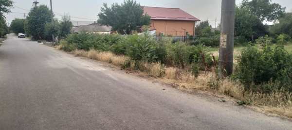 Loc de casa 1680 m deschidere mare, intre case in Sintesti, com. Vidra