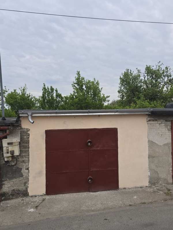 Garaj de vanzare