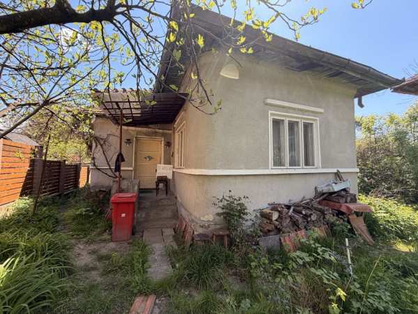 Casa de Vanzare si teren Jiblea Veche