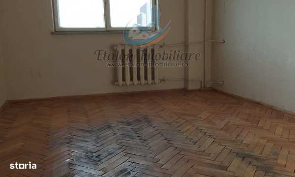 Apartament 4 camere, 2 bai, Etaj 4/4 Bloc 2005, Calea Romanului