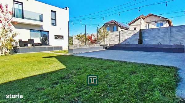 Casă modernă cu 4 camere de închiriat în Fântânele  de case