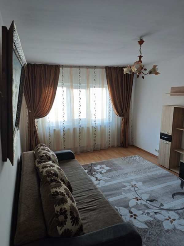 Inchiriez apartament 2 camere 60mp
