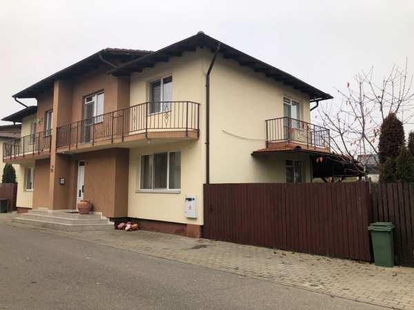 Închiriez duplex zona Terra ,preț 750 euro