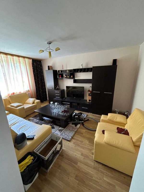Apartament 4 camere decomandat Bicaz - 82mp utili + balcon 9mp