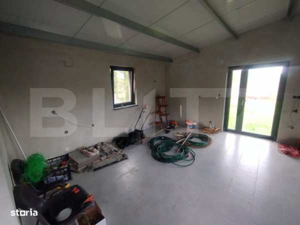 Casa semifinisata, 1700 mp teren intravilan, zona Valea Jelnei