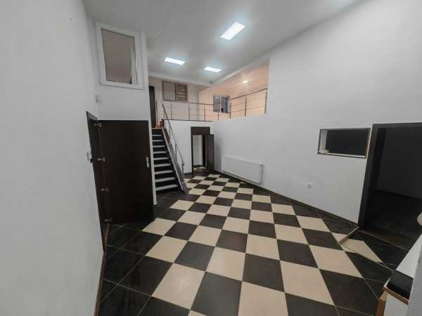 Inchiriez spatiu comercial/office - 117mp, str. Unirii, Petroșani