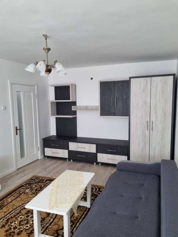 Inchiriez pe termen lung apartament cu 2 camere - cartier Simeria
