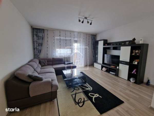 Apartament spatios cu 3 camere, 2 balcoane si loc de parcare in Selimb