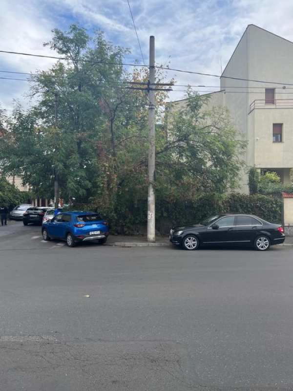 vand teren cu autorizatie /asociere vatei voievod ,vatra luminoasa