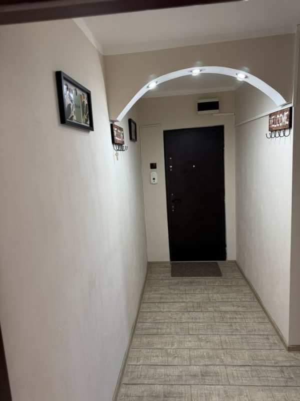 Inchiriez apartament direct de la proprietar