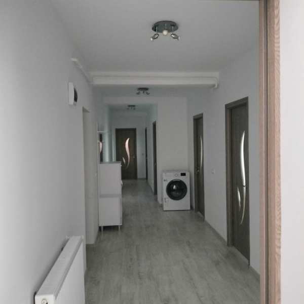 Appartement 4 camere .