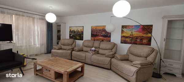 Casa frumoasa Livezeni, 220 mp, 4 camere, 870 mp teren