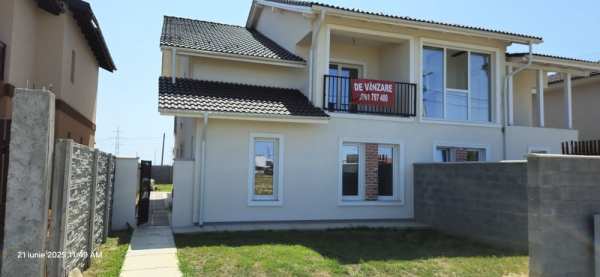 Proprietar ! Vand duplex 5 camere, 132 mp utili, zona f buna ! Mosnita