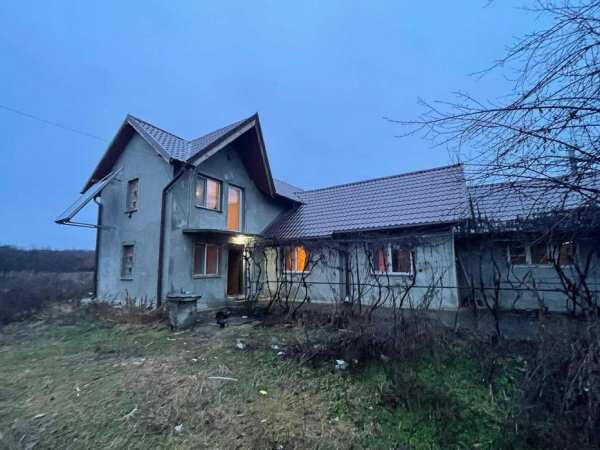Casa BCA + Livada 4700 mp
