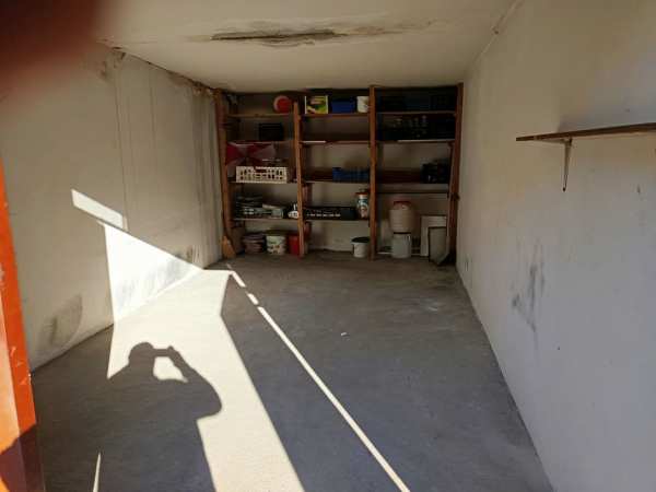 Închiriez garaj in calea aradului