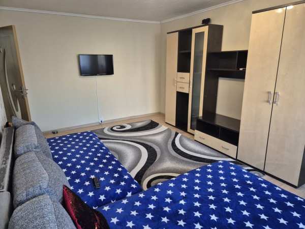 Închiriez apartament 2 camere