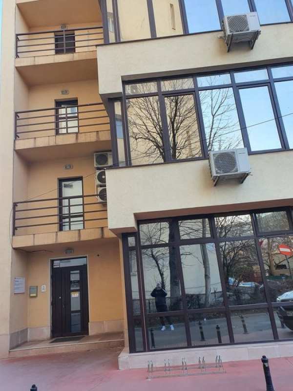 Închiriez p+2 Mihai Bravu ,proprietar