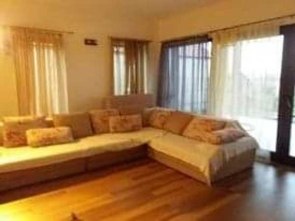 Inchiriez casa individuala in Albina