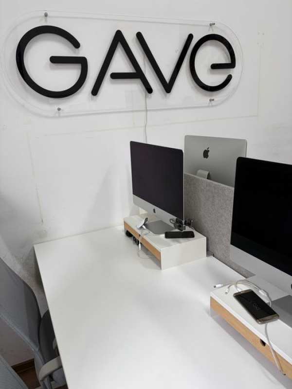 inchiriez spatiu birou Workplace pentru 1-4 persoane