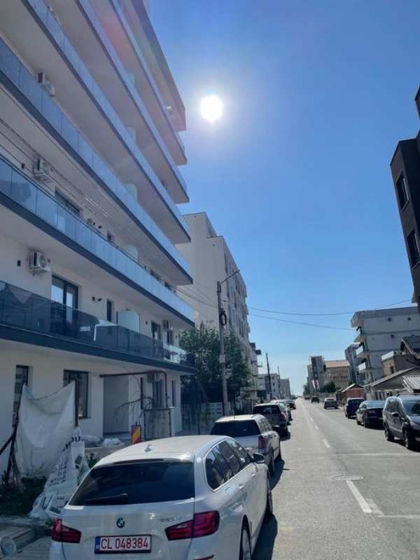 Vând garsonieră modernă – Mamaia Nord, la 200 m de plajă