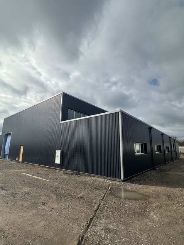 Hala 974mp de inchiriat centura vis a vis de mall Braila