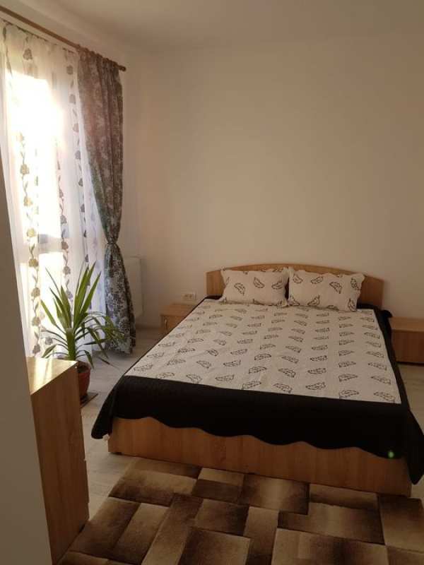 Proprietar inchiriez apartament 2 camere Rahova Sector 5