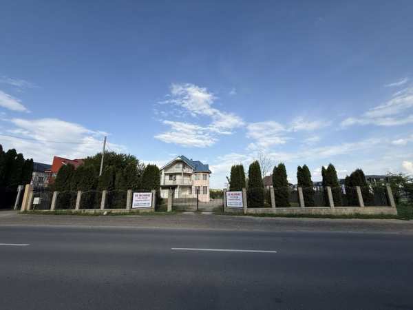De inchiriat - str Fermelor ( vis a vis Brico Depot - Penny). Pretabil afacere