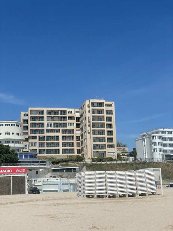 De vanzare apartament pe faleza bloc Apolonia