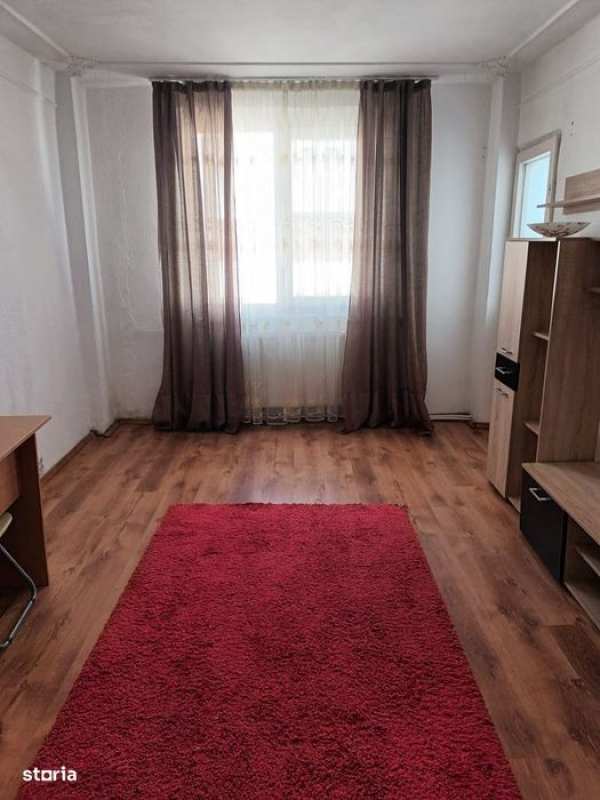 Ofer spre închiriere apartament zona centrala