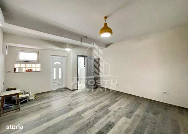 Casa la curte comuna - zona UTA