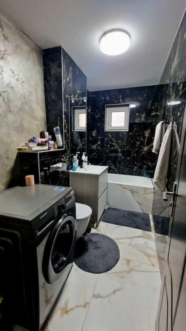 inchiriez apartament