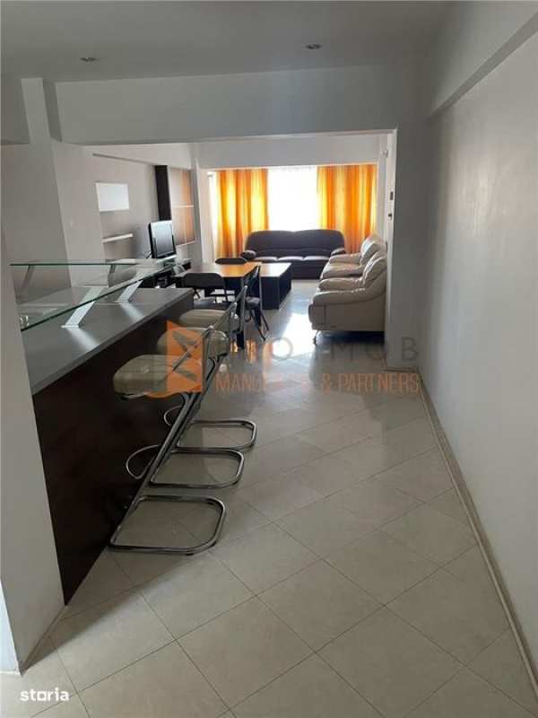 Apartament 3 camere cf1 decomandat in zona Centru