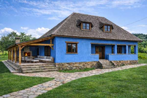 Refugiu autentic cu panoramă spre Baia Mare în Defileul Lăpușului