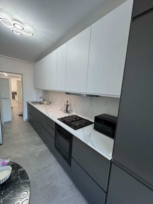 De închiriat Apartament 3 camere Sector 2