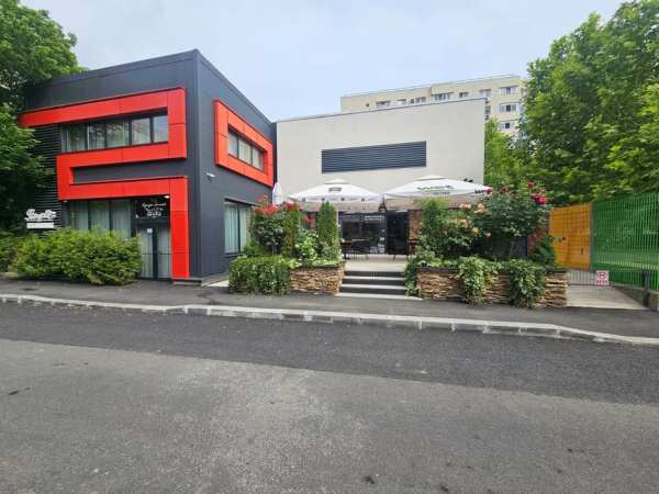 Spatiu Comercial de Inchiriat Piata Berceni S+P+E  -780mp