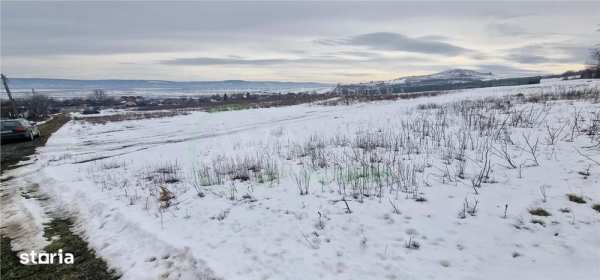 Teren intravilan 1.800 mp – Deschidere 104 ml | Sarata – Bacău