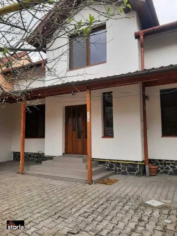 Casa de inchiriat pentru birouri sau pentru locuit zona centrala - Zal