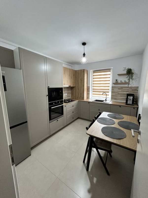 Proprietar vand apartament 3 camere constructie noua tractorul