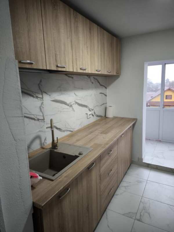Apartament de închiriat