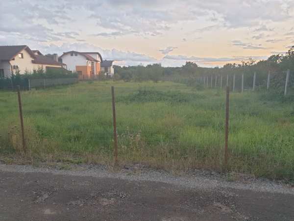 Teren intravilan 540 m2, cu proiect casa inclus
