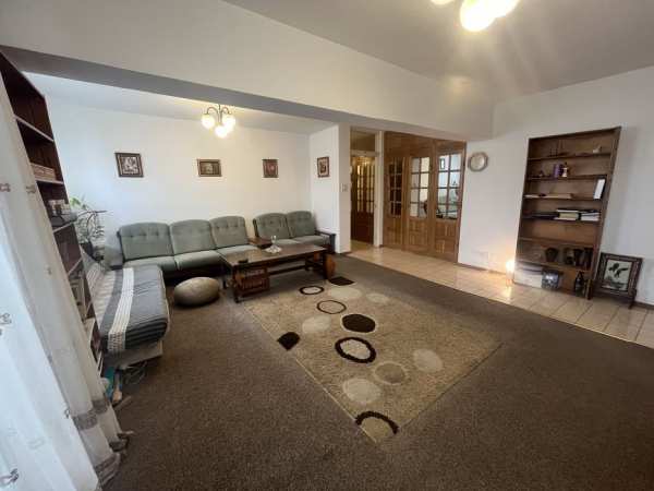 Proprietar, inchiriez apartament 3 camere Politehnica Cora Lujerului