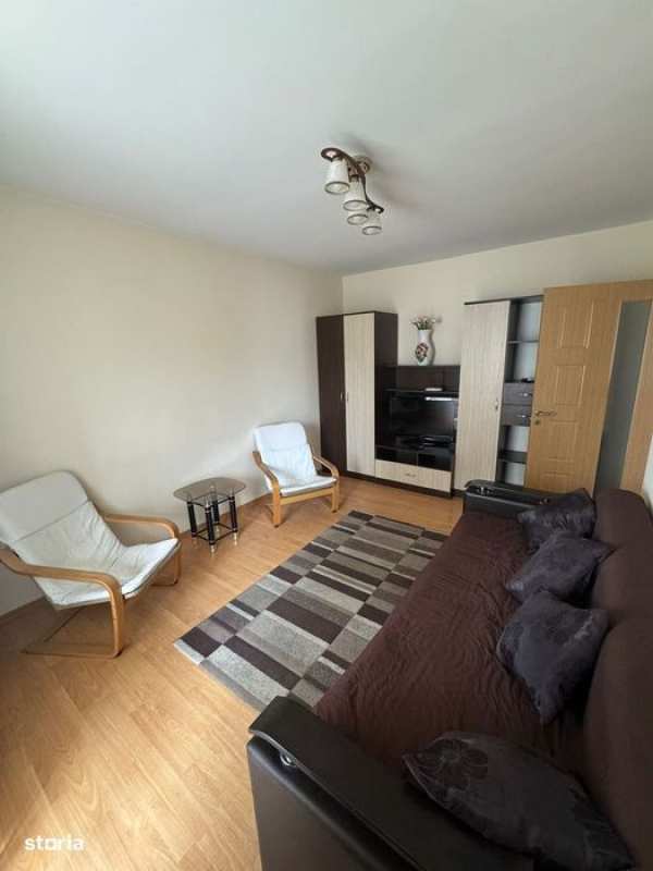 Apartament de închiriat – 4 camere,  zona Tic-Tac