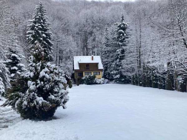De inchiriat casa de vacanta la poalele muntiilor Harghita