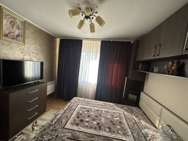 Apartament 4 camere , 92mp , etajul 2 , exercitiu banat