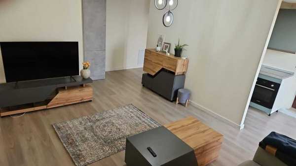 Proprietar Inchiriez apartament 2 camere 62mp Otopeni Central